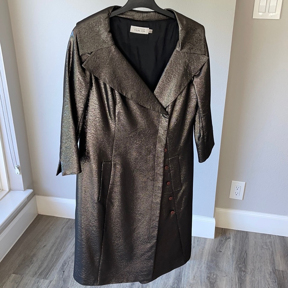 Teri Jon Evening Coat - Slight Shimmer - Size 8